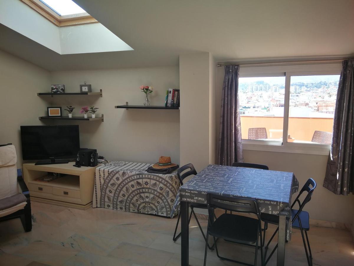 Apartamento Atico Carmen ฟูเอนฮิโรลา ภายนอก รูปภาพ